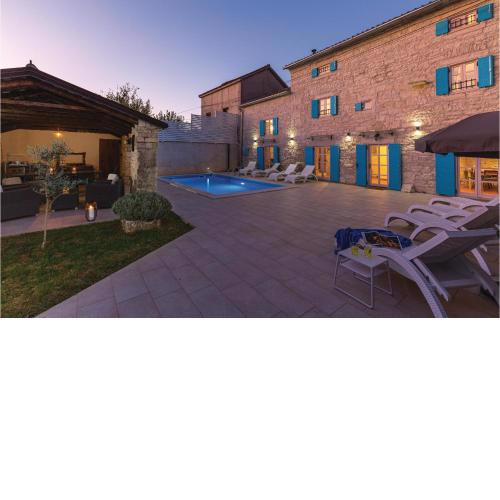 4 Bedroom Lovely Home In Kringa