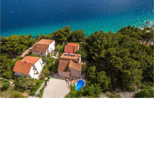 4 Bedroom Lovely Home In Medici