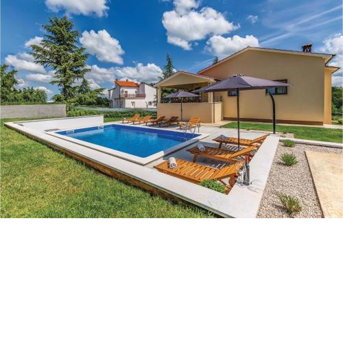 4 Bedroom Lovely Home In Pazin