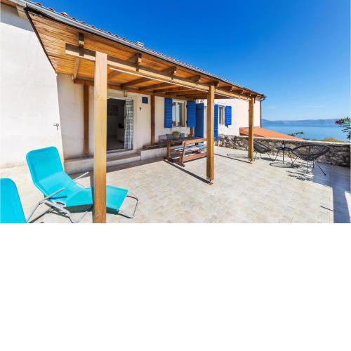 4 Bedroom Nice Home In Labin