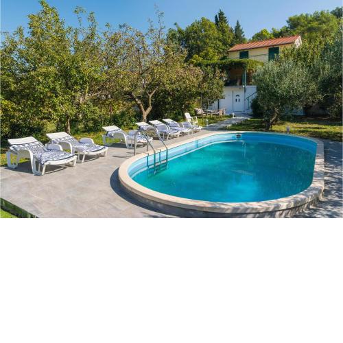 4 Bedroom Stunning Home In Kucice