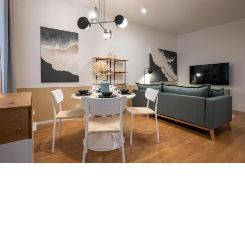 42 m2 central bright apartment with a terrace