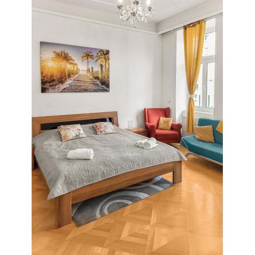4Rooms center
