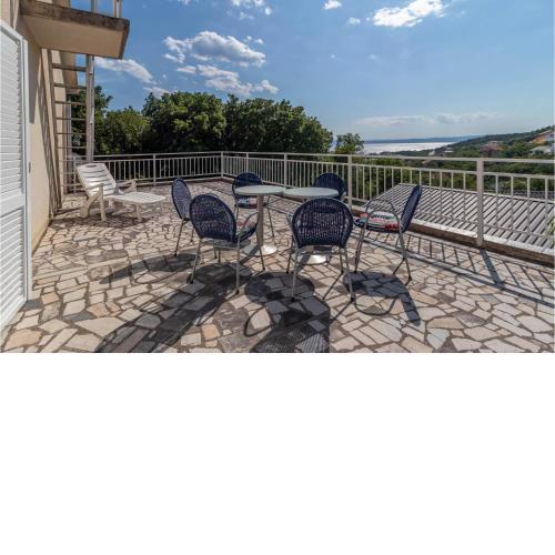 5 Bedroom Awesome Home In Povile