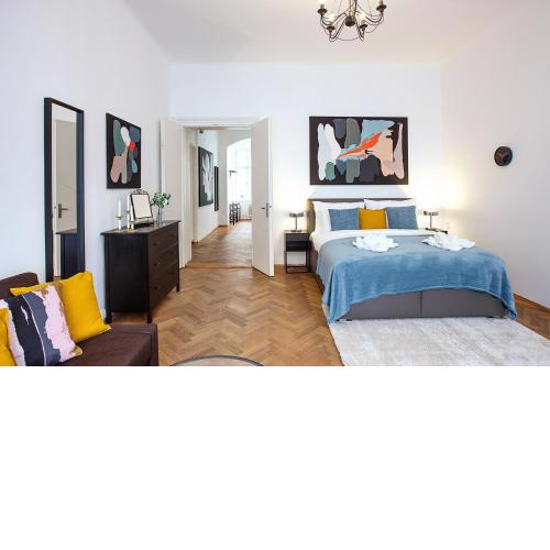5BR 2BATH family APT 5mins to Wenceslas square