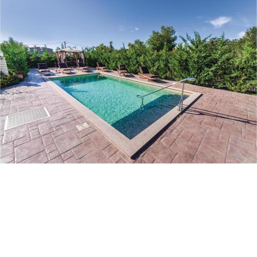 6 Bedroom Awesome Home In Debeljak