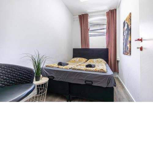 7 BR Apt, 15 Mins to Schönbrunn, Ideal for 15 Person
