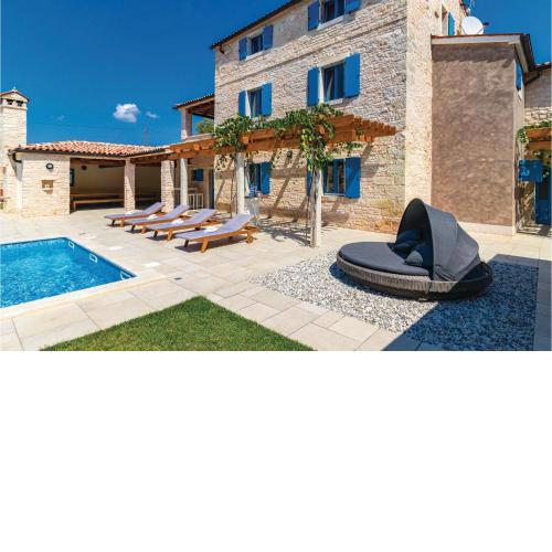 9 Bedroom Lovely Home In Bokordici