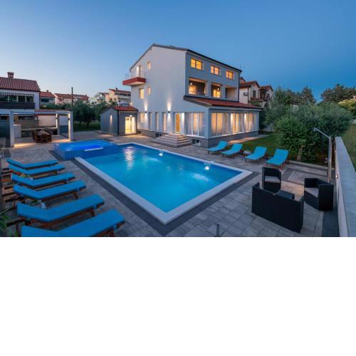 9 bedroom villa in Medulin