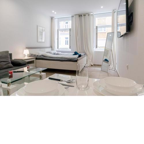 9 min from City Center - Lovely Studio near U1 Reumannplatz