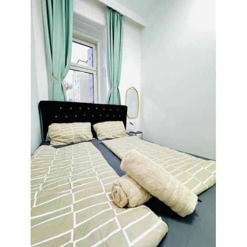 9BR Apartment for 18P, 12Min Walk to Augarten