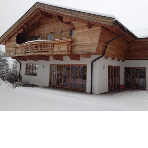 Ado's Haus