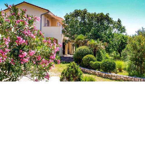 Adria Arba Apartments