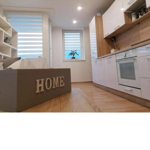 Adriana's Apartman 24