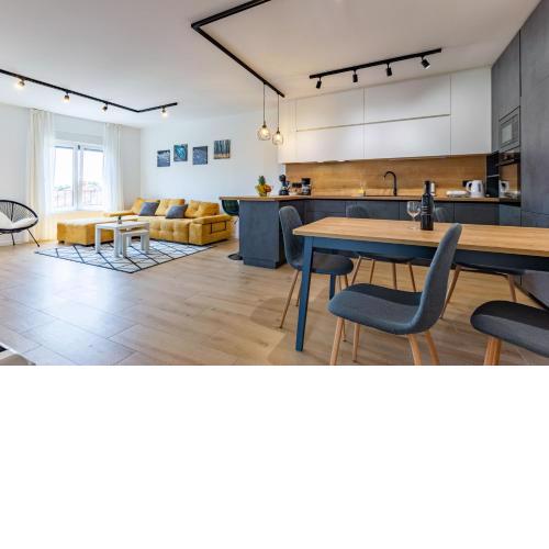 AG apartment with balcony and garage