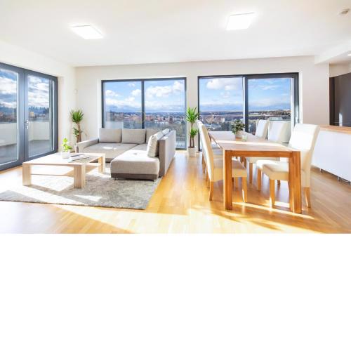 Airport Luxury Apartment & Spa Prague