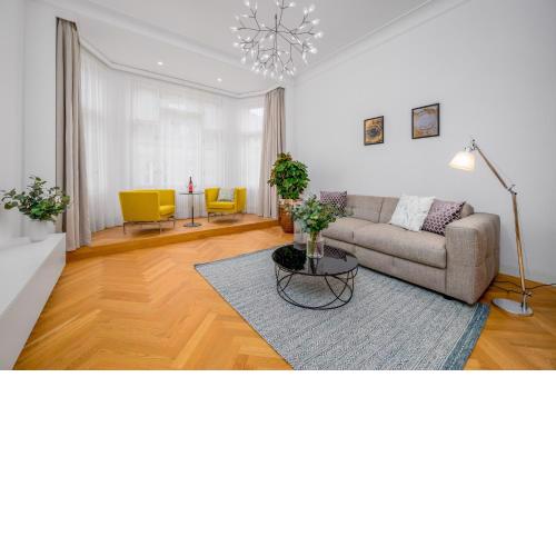 Airy Apartment in Old Town by Prague Days