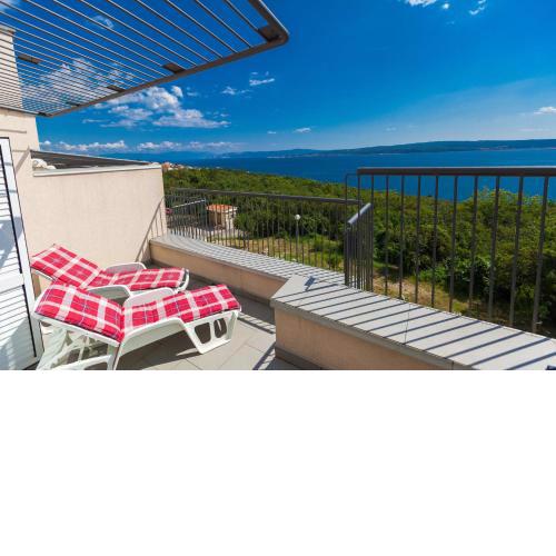 ALANA 1 PENTHOUSE