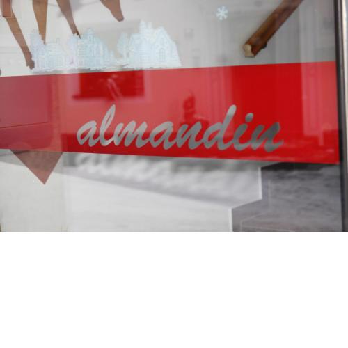 Almandin Apartments