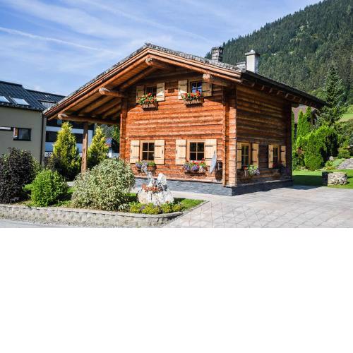 Almchalet Alpenflora