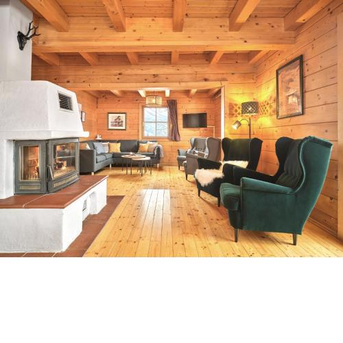Alpenglück Chalet Schladming - Dachstein by AA Holiday Homes