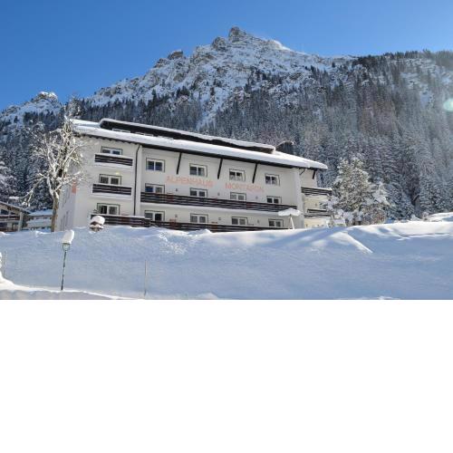 Alpenhaus Montafon by Pferd auf Wolke