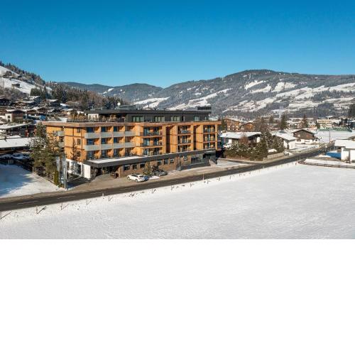 AlpenParks Hotel & Apartment Taxacher