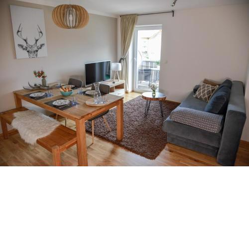 Alpine Appartement Top 8 by AA Holiday Homes