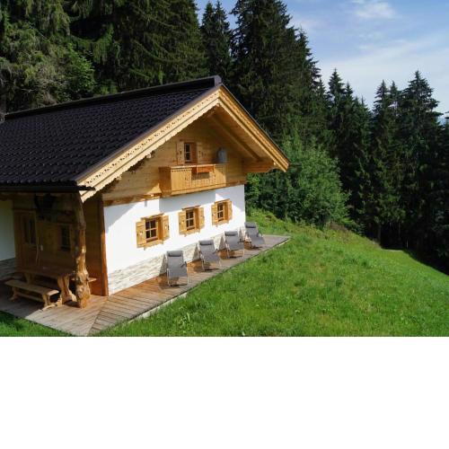 Alpine Chalet Bergkristall