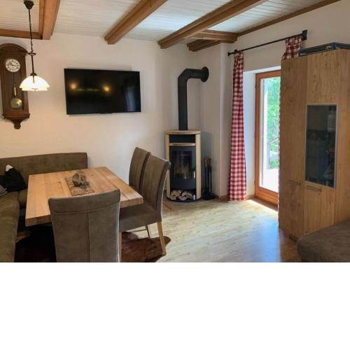 Alpine Hut Hannah Comfortable Vacation Home
