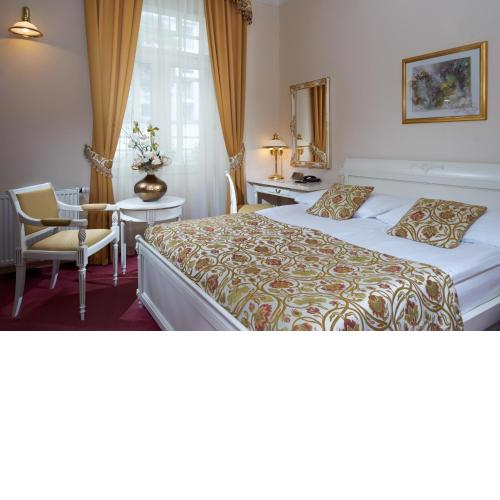 Alqush Downtown Hotel