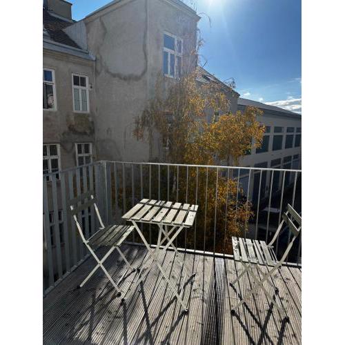 Altbaujuwel mit Terrasse, Top 14