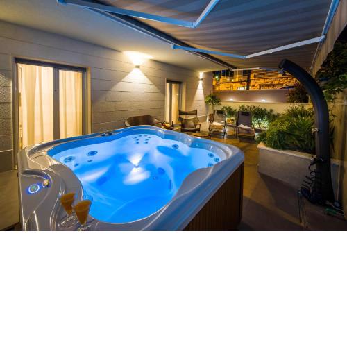 Amaris luxury apartments