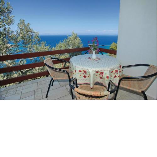 Amazing Apartment In Blato With Kitchen