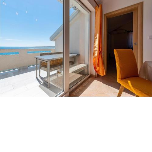 Amazing Apartment In Kosljun With Kitchen