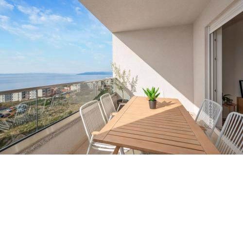 Amazing Apartment In Makarska With Wi-Fi
