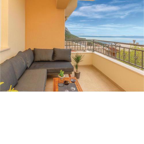 Amazing Apartment In Makarska With Wifi