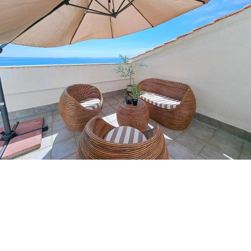 Amazing Apartment In Podstrana With Wifi