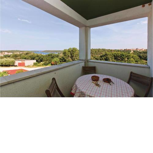 Amazing Apartment In Pula With 2 Bedrooms And Wifi
