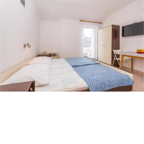 Amazing Apartment In Sveti Filip I Jakov