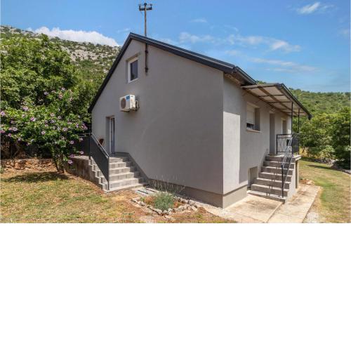 Amazing Home In Karlobag With Wifi