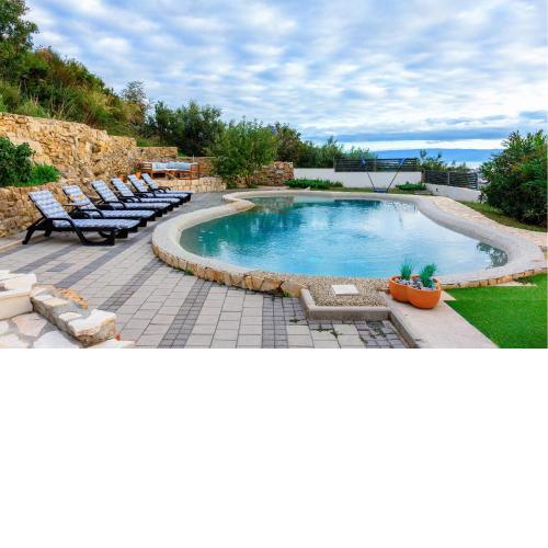 Amazing Home In Kucine