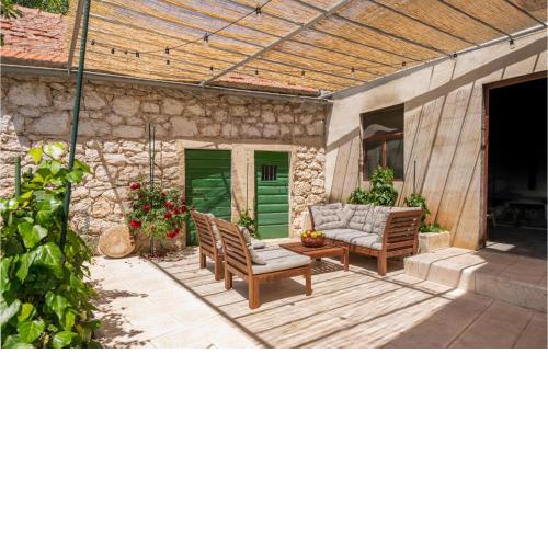 Amazing Home In Lovrec With Outdoor Swimming Pool