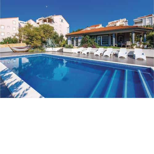 Amazing Home In Novalja With Wifi