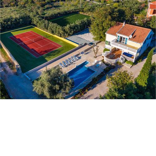Amazing Home In Polaca With Outdoor Swimming Pool