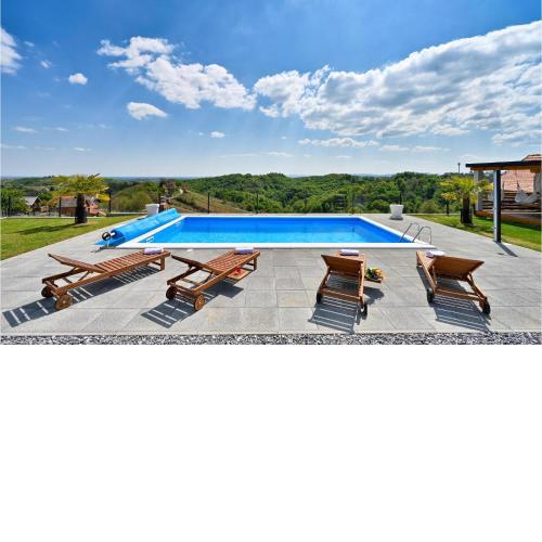 Amazing Home In Vinica Breg With Wifi