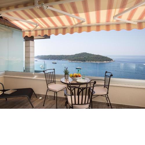 Amorino of Dubrovnik Apartments - Studio Apartment with Balcony and Sea View Apartment Lovor