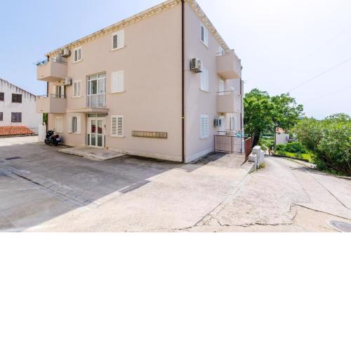 Ana Apartment