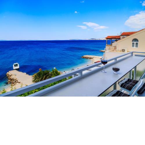 Ante Apartments