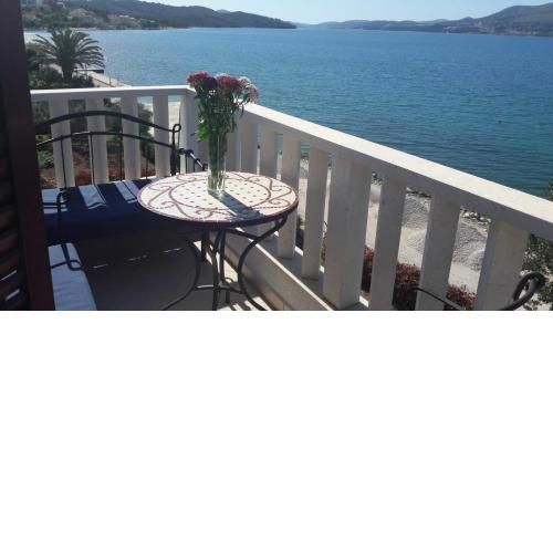 Antonia Apartments
